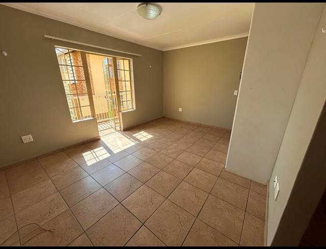 1 BEDROOM APARTMENT FOR SALE IN THE REEDS